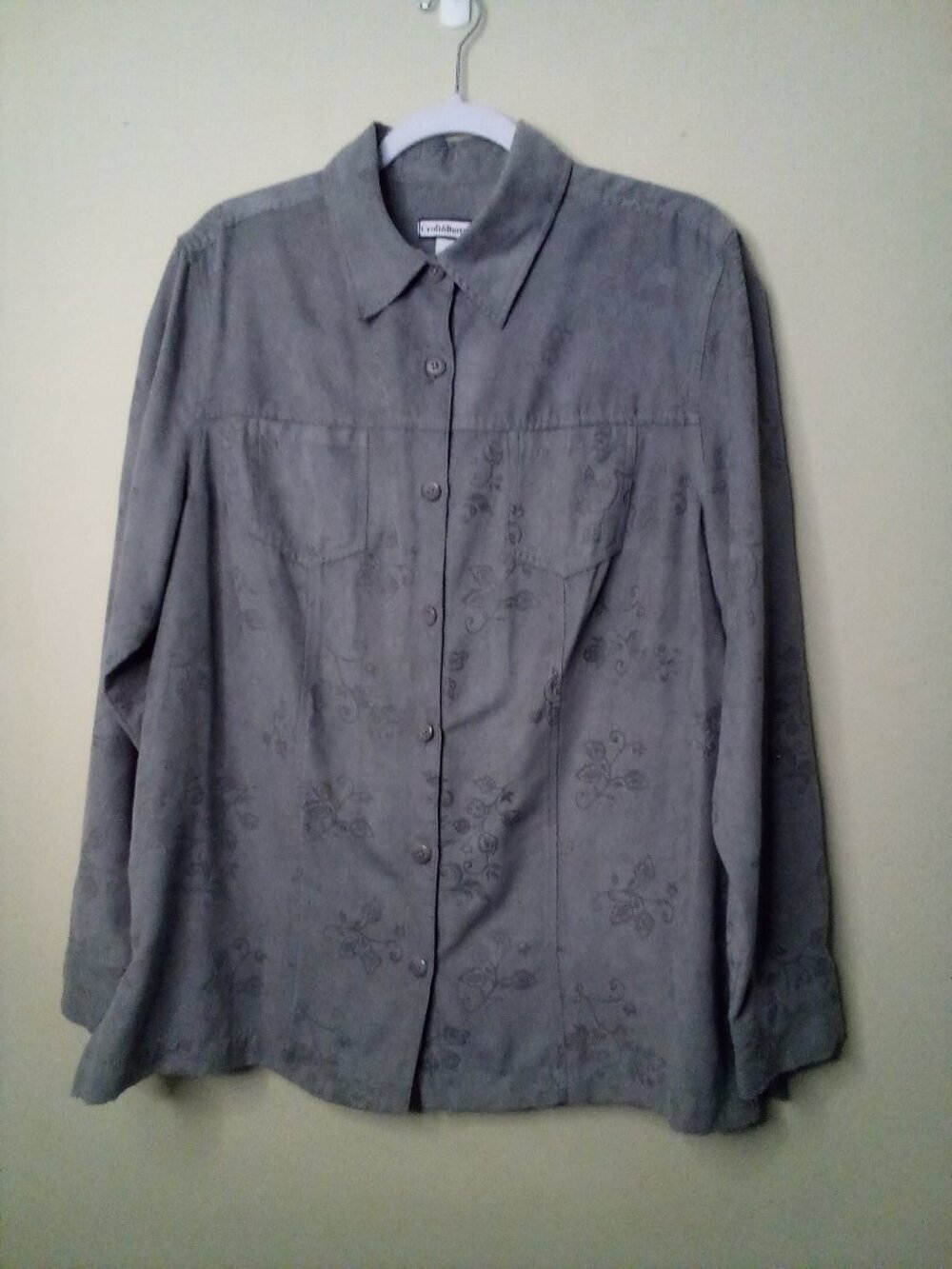 Croft & Barrow Blouse Women L Button Up Long Sleeve Suede Floral Pattern Gray
